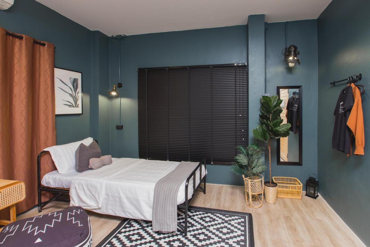 Twin Room Private Bathroom
