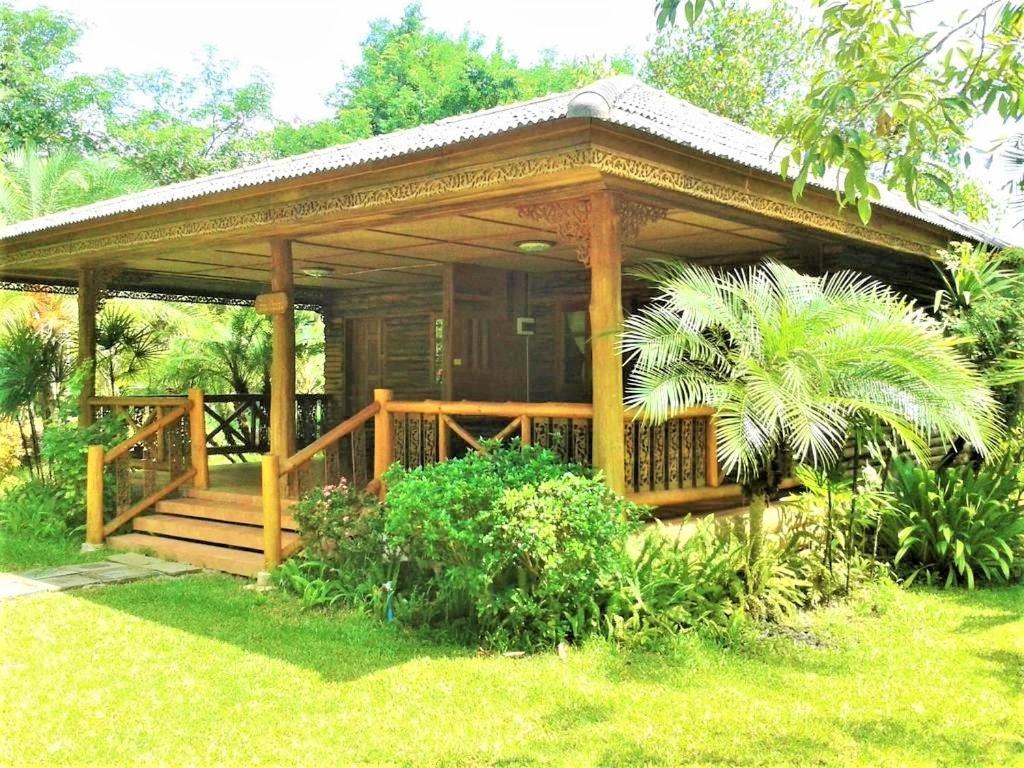 Family Bungalow
