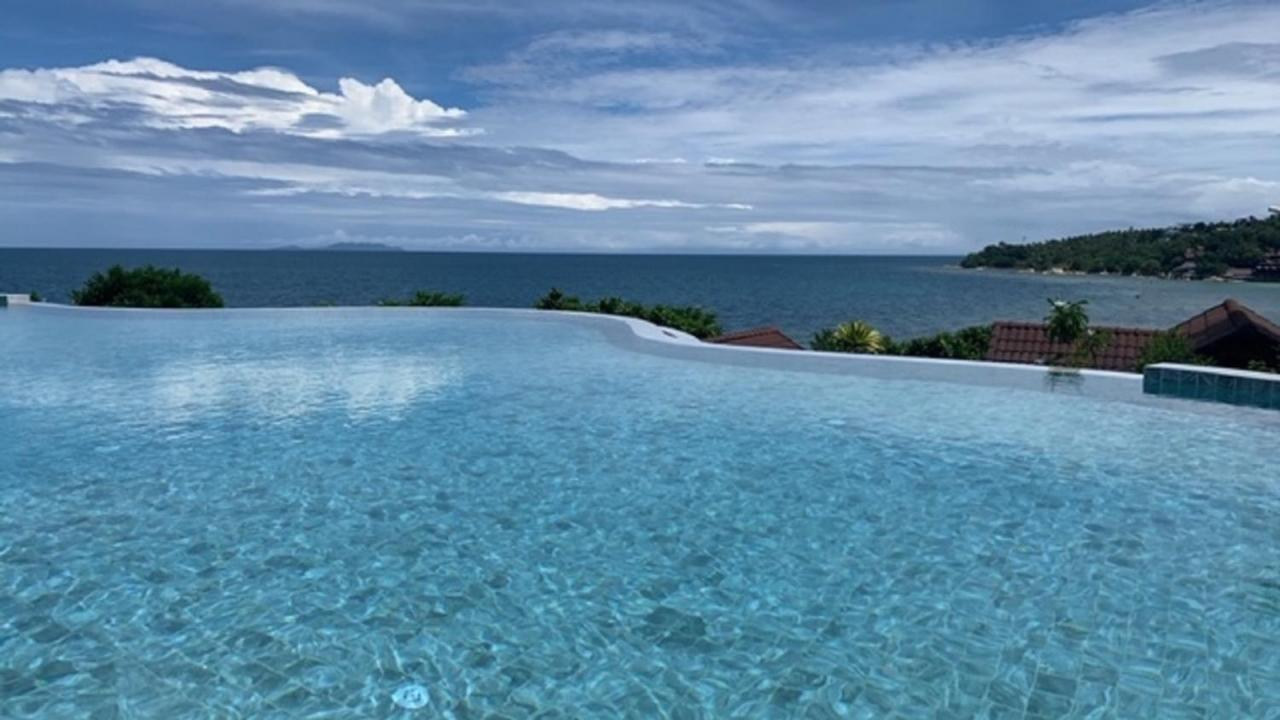Bungalow mit Poolblick
