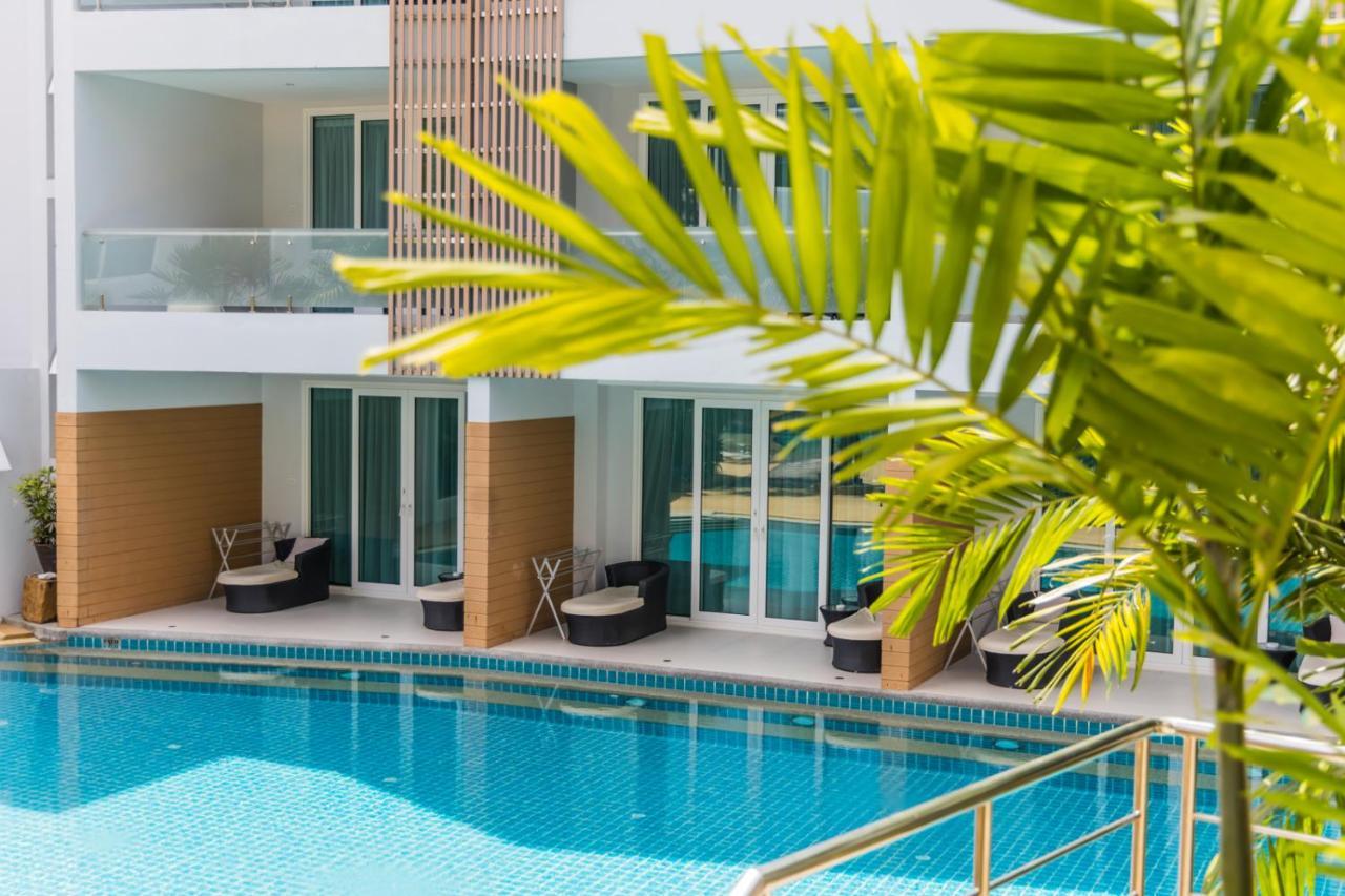 Deluxe Double Room Pool Access