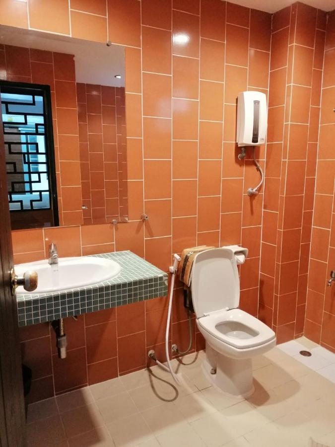 Economy Twin Room