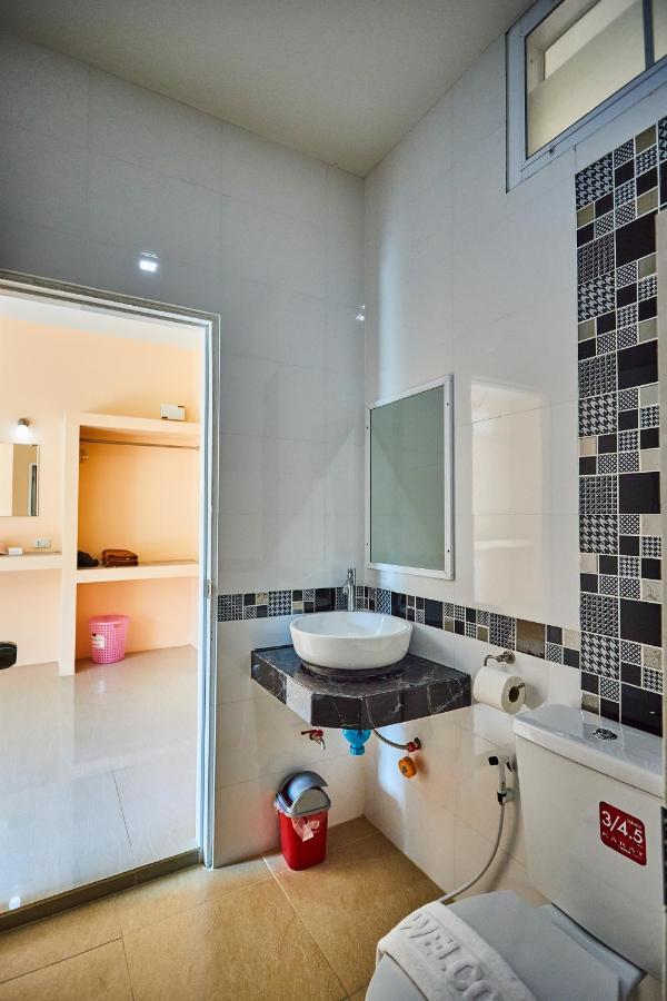 Habitación Doble con vistas a la piscina