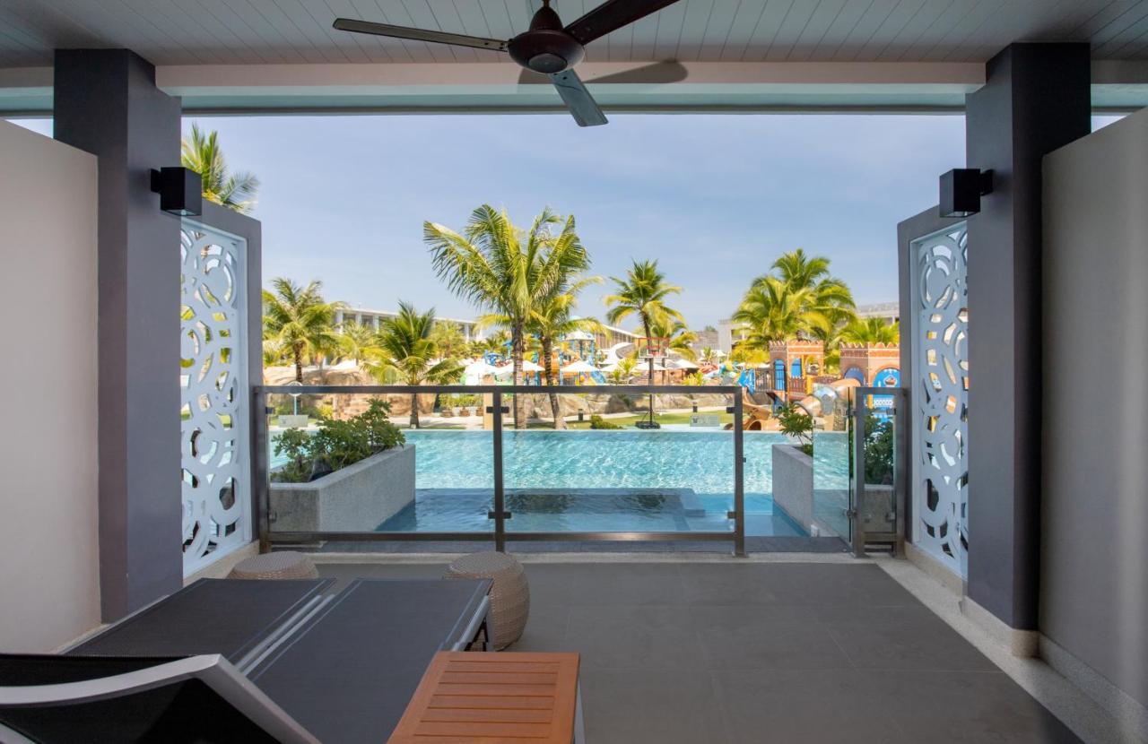Family Pool Access (2 Adults + 2 Children)