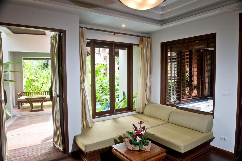 Suite Familiale 1 Chambre avec Piscine