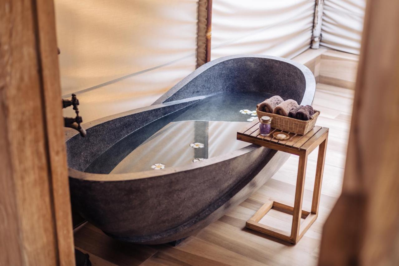 Luxury One-Bedroom Tented Villa,1139278534:JPEG