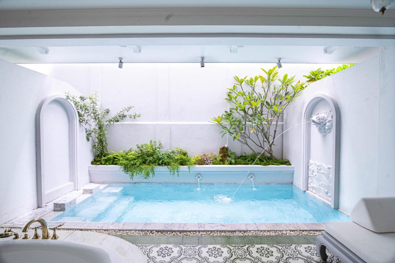 Suíte Júnior com Piscina Privativa - 2 Camas de Solteiro