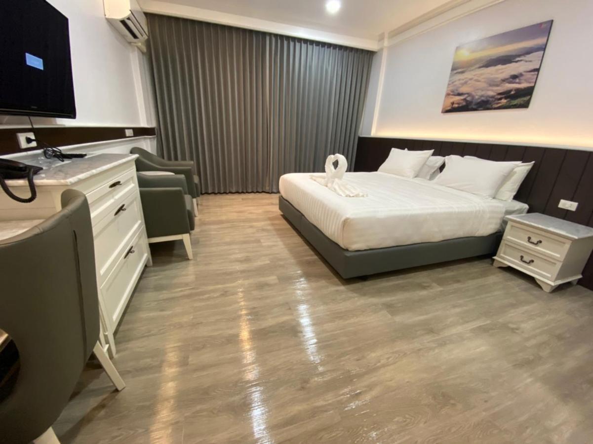 Superior King Room