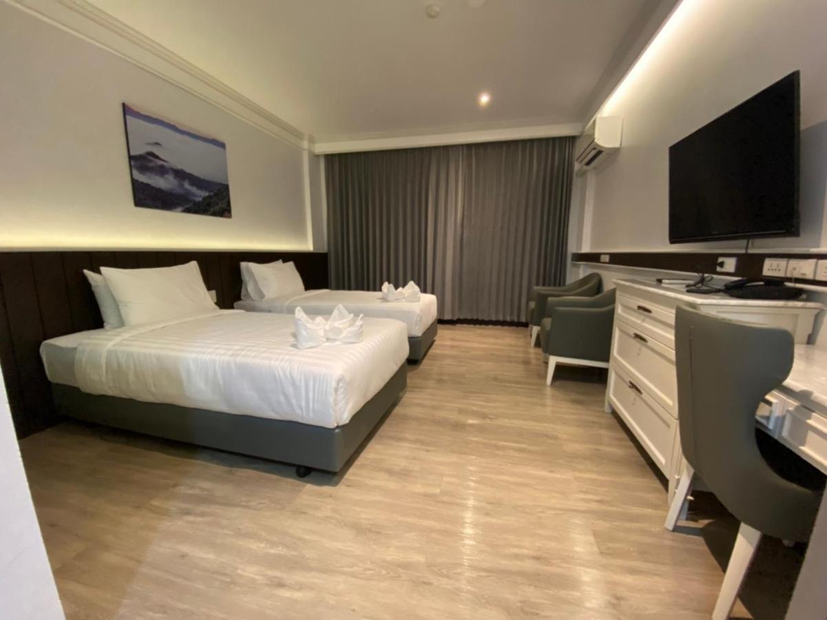 Superior Twin Room