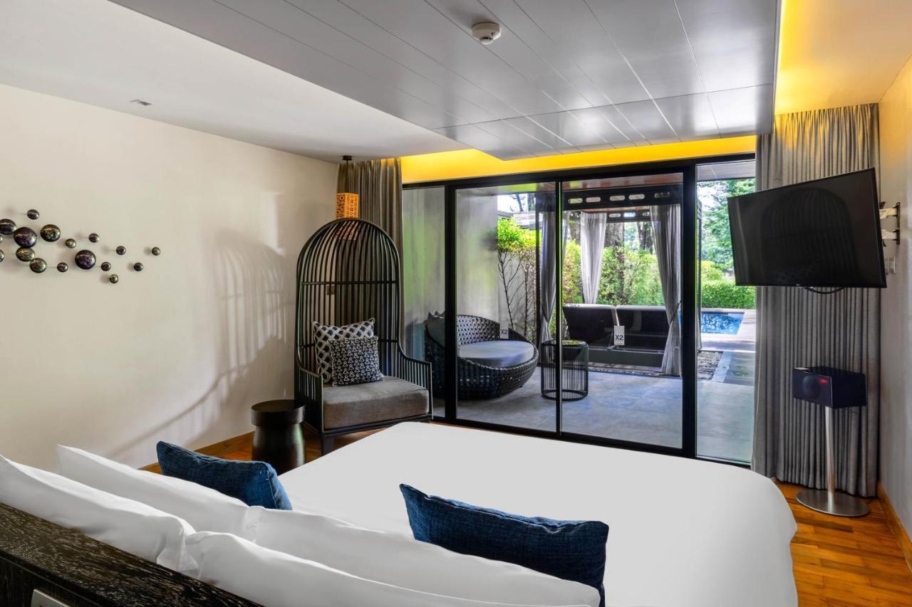 Pool Suite