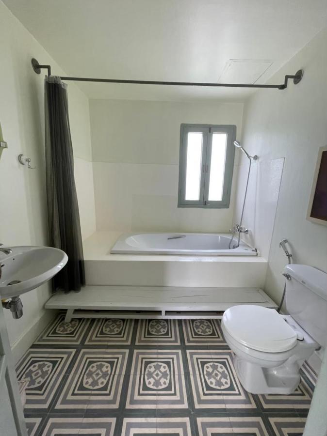 Grand Deluxe Mountain View Room Balcony & Bathtub