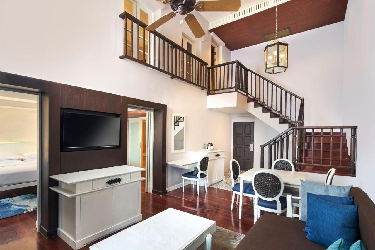 Family Suite, 2 Bedroom Suite, Partial sea view, Balcony