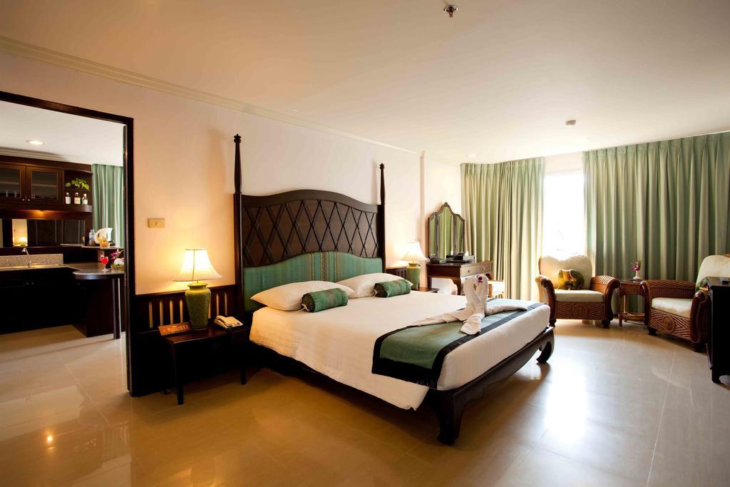 Two-Bedroom Suite