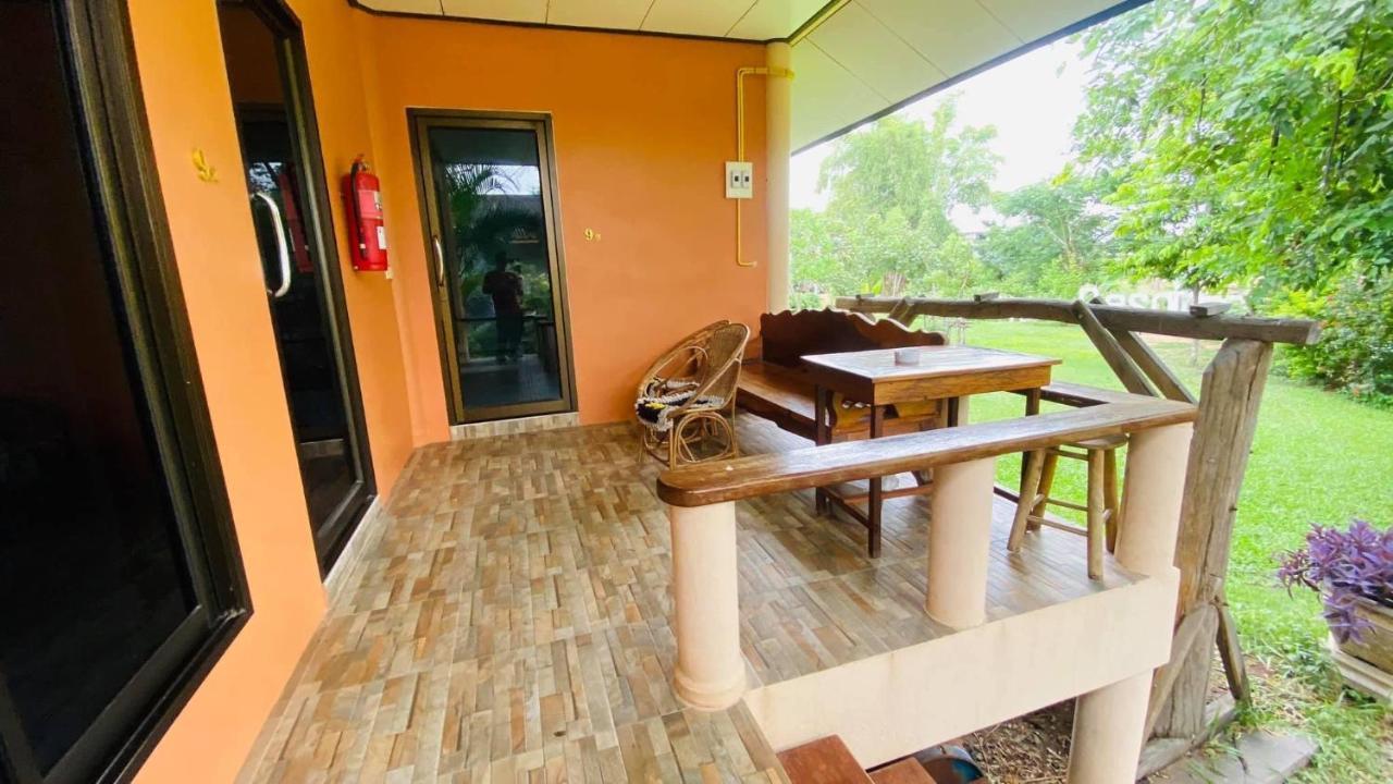 Deluxe Bungalow with Garden View