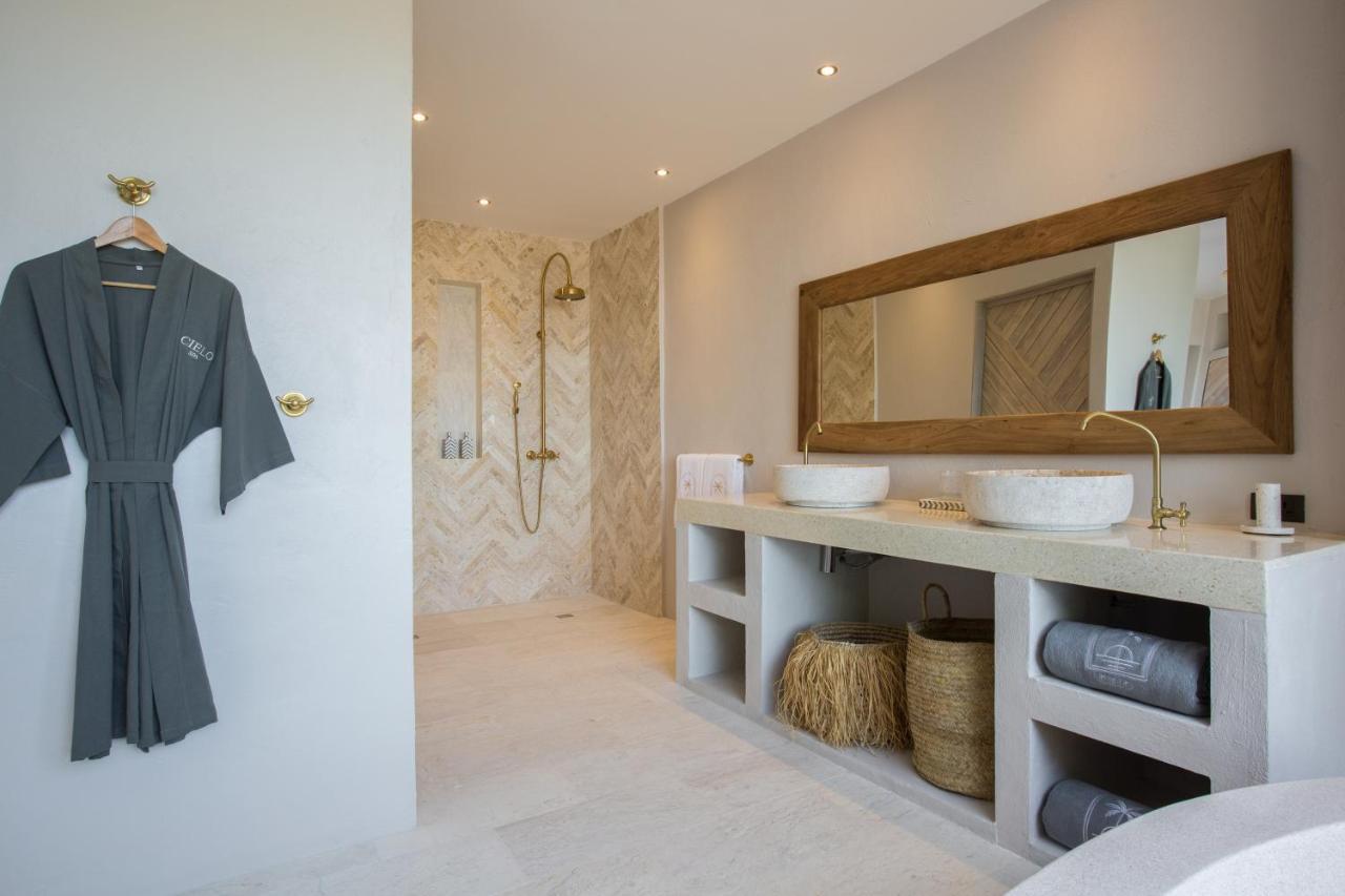 Deluxe Suite Sea View