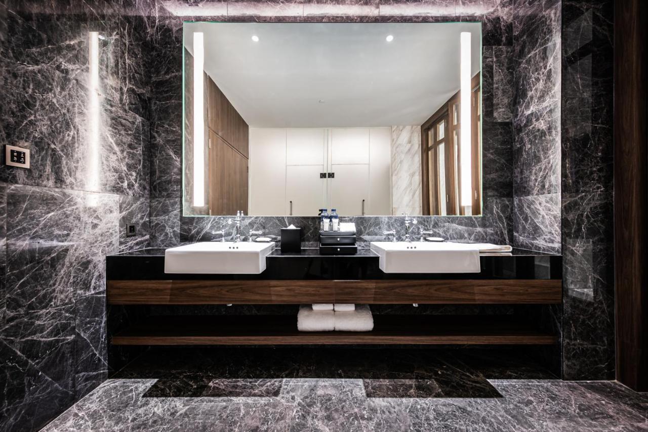 Suite Spa Bath,1173735471:JPEG
