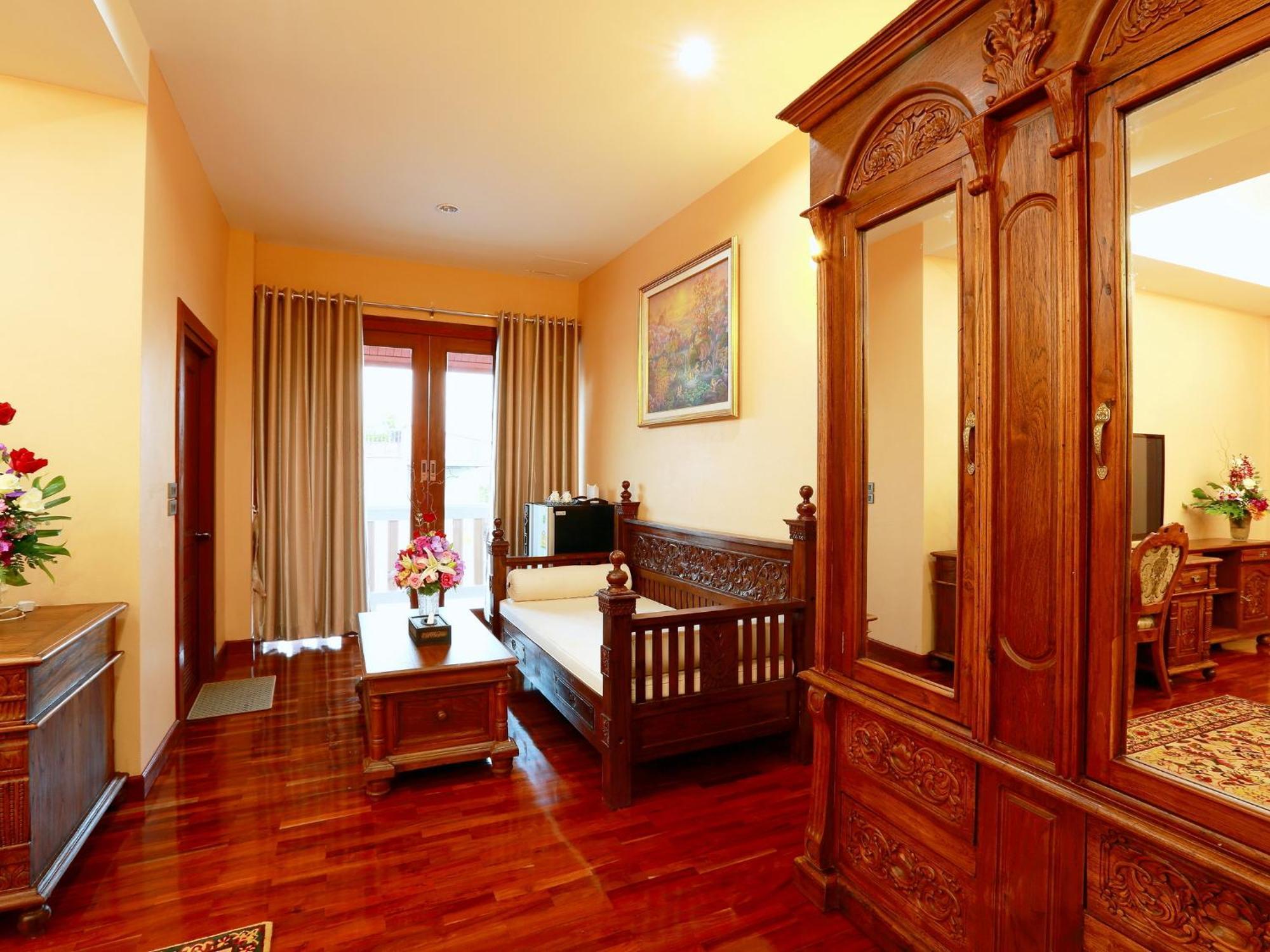 Premium King Room