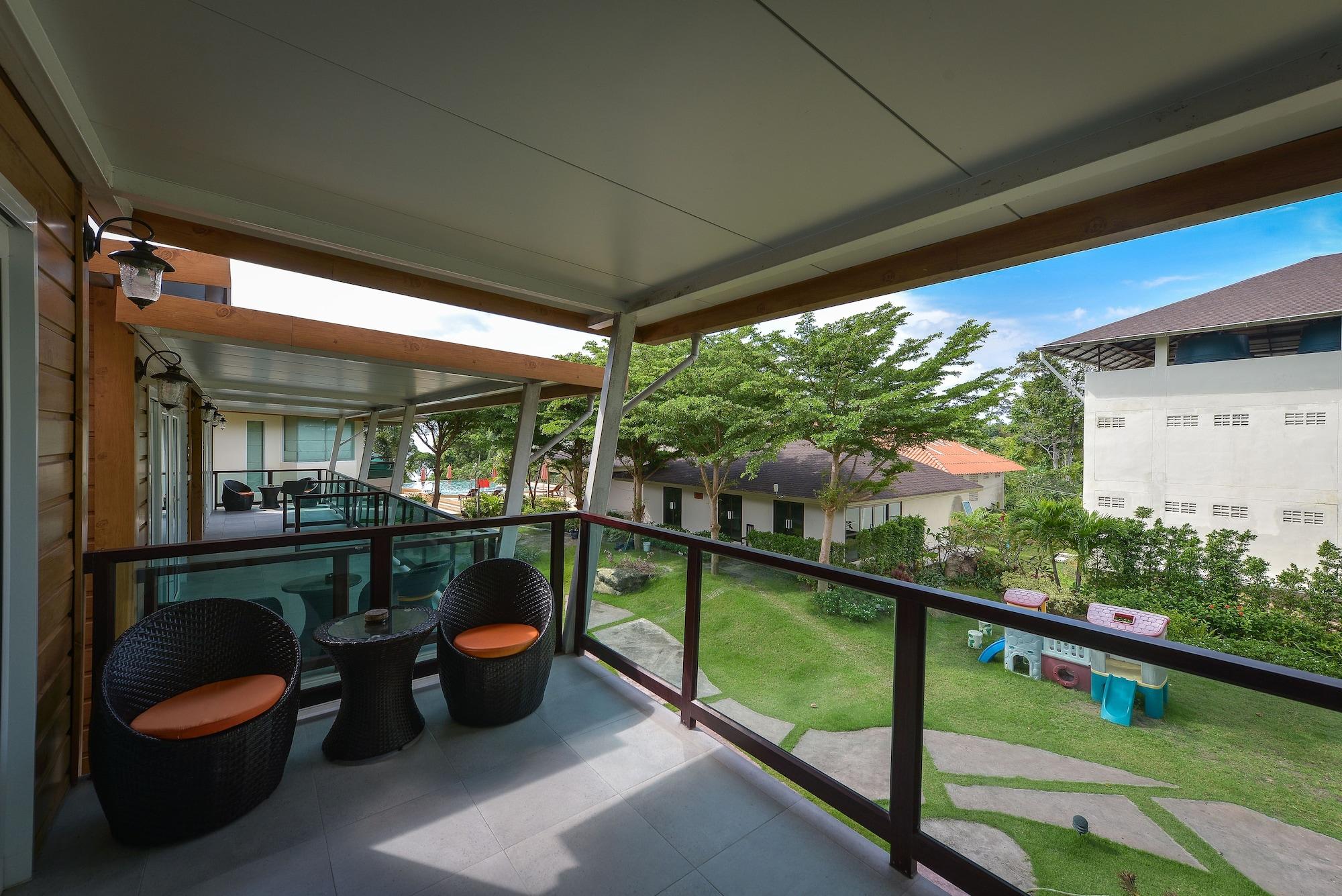 Superior Double Room with Garden View