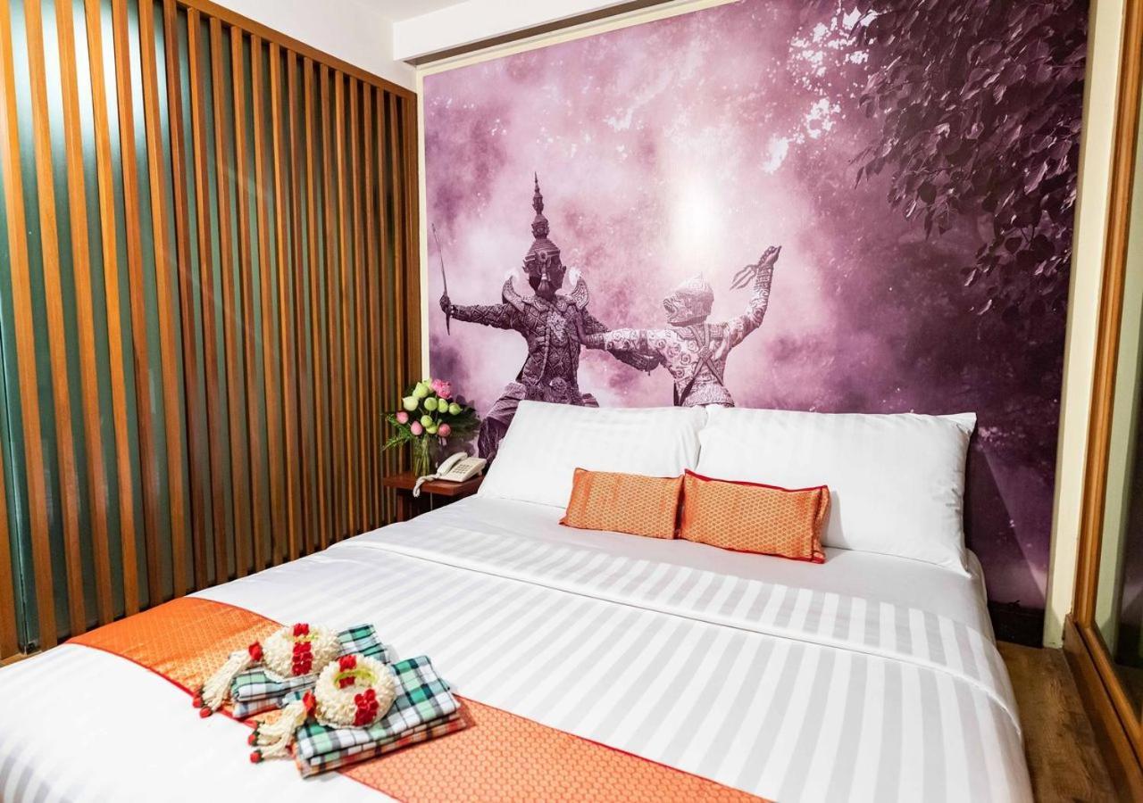Queen Room