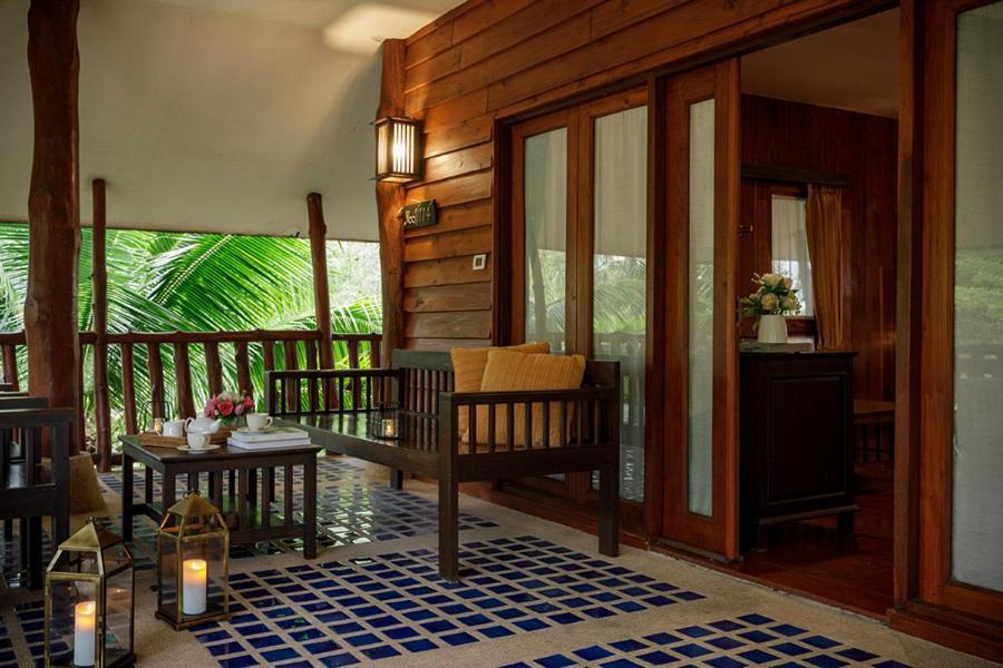 Superior Cottage