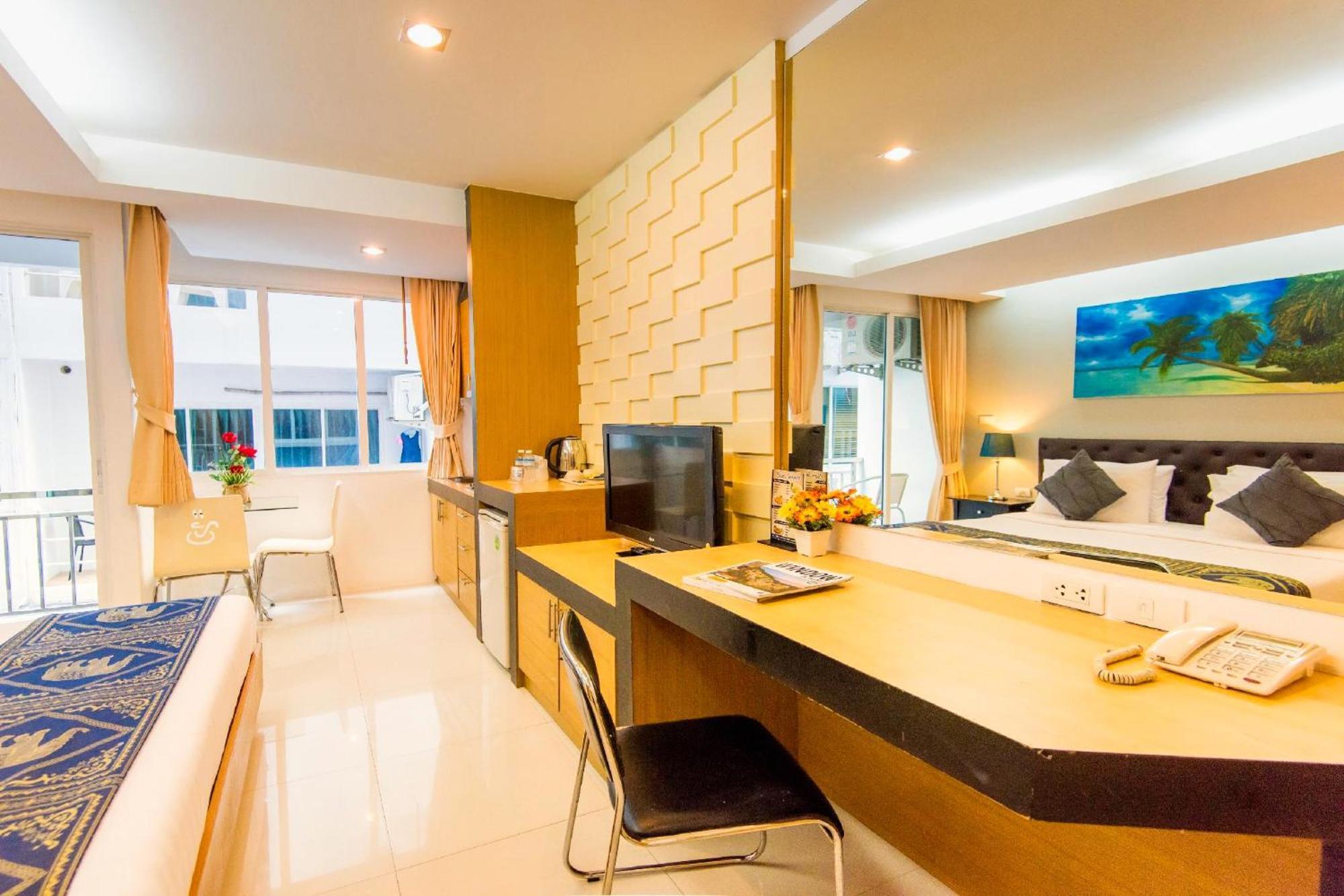 Deluxe King Room