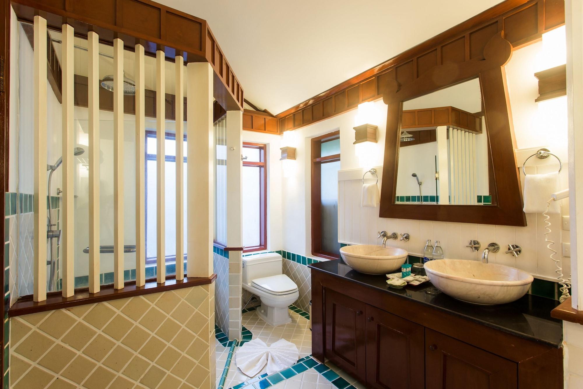 Grand Pool Villa