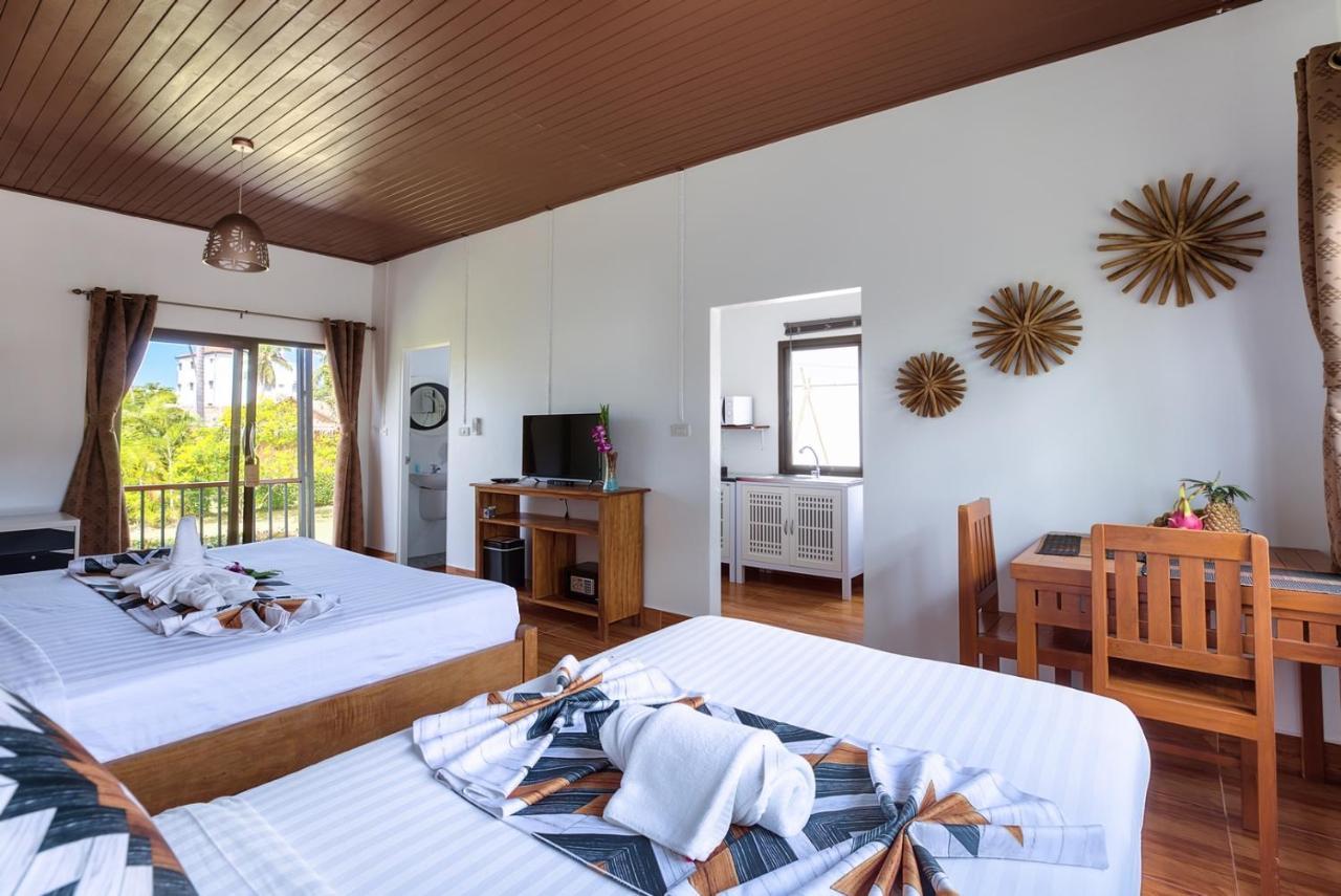 Deluxe Family Room