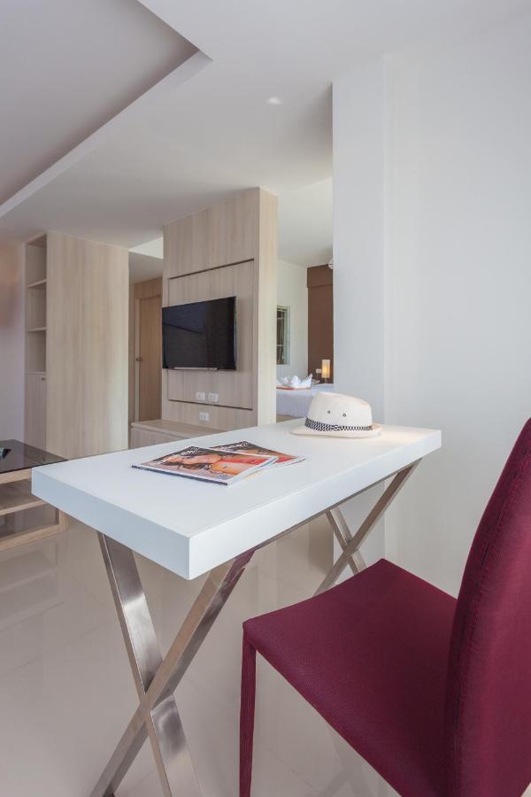 Coral Junior Suite