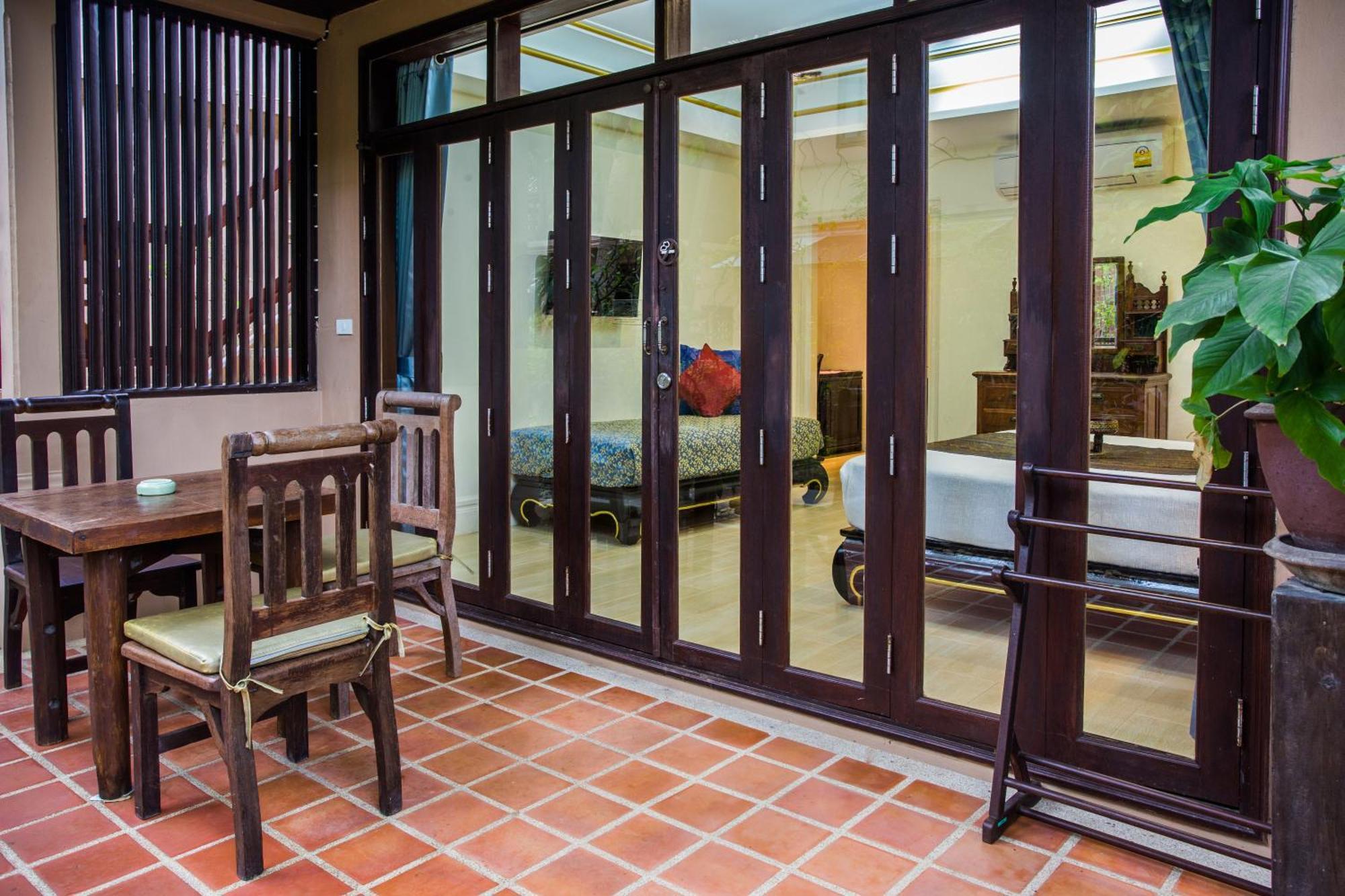 Gold Antique Extra-Bedroom-Downstairs Forest View,1416004716:JPEG