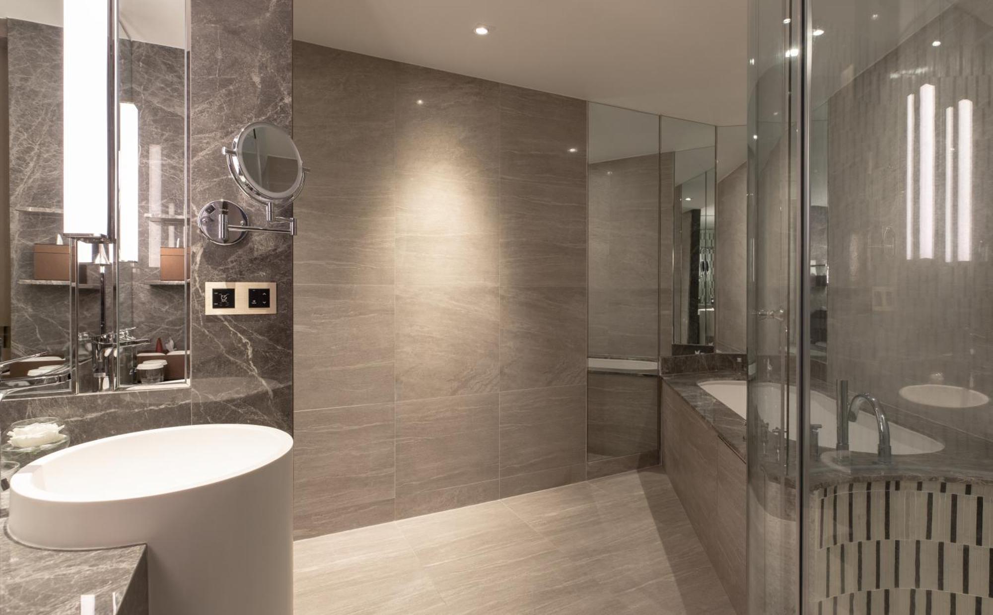 Deluxe King,1294146835:JPEG