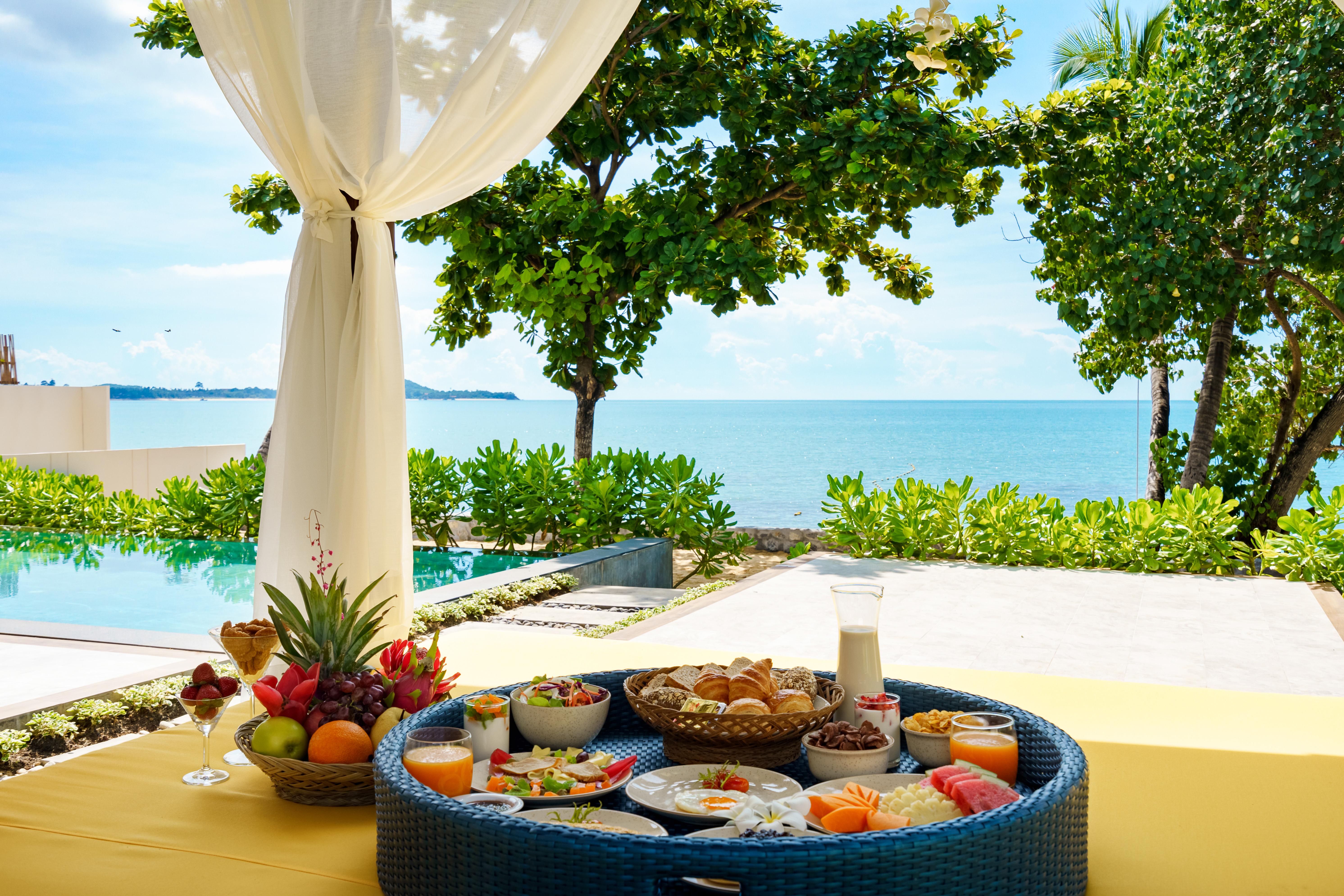 2 Bedrooms Beachfront Pool Villa
