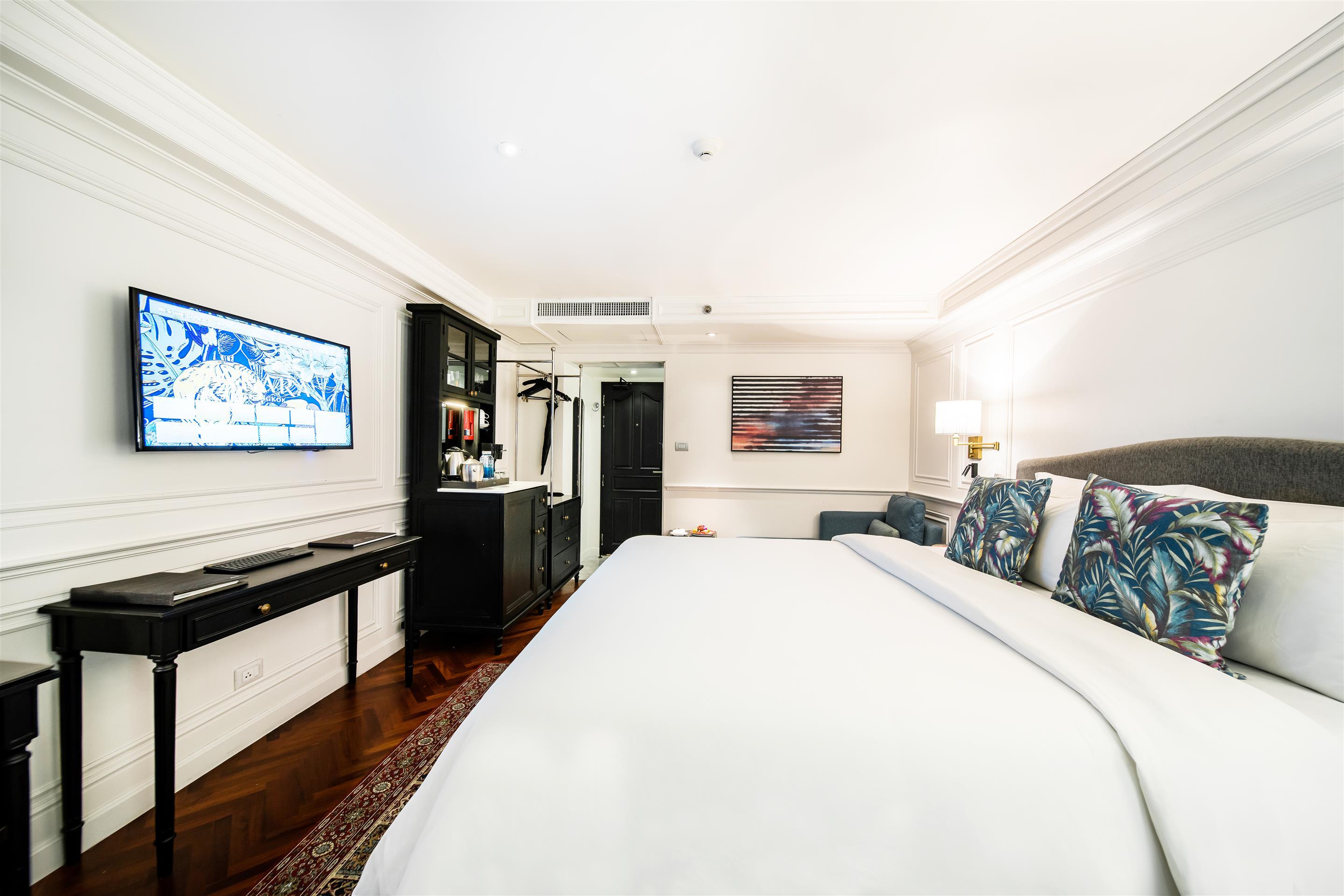 Akara Deluxe King Room