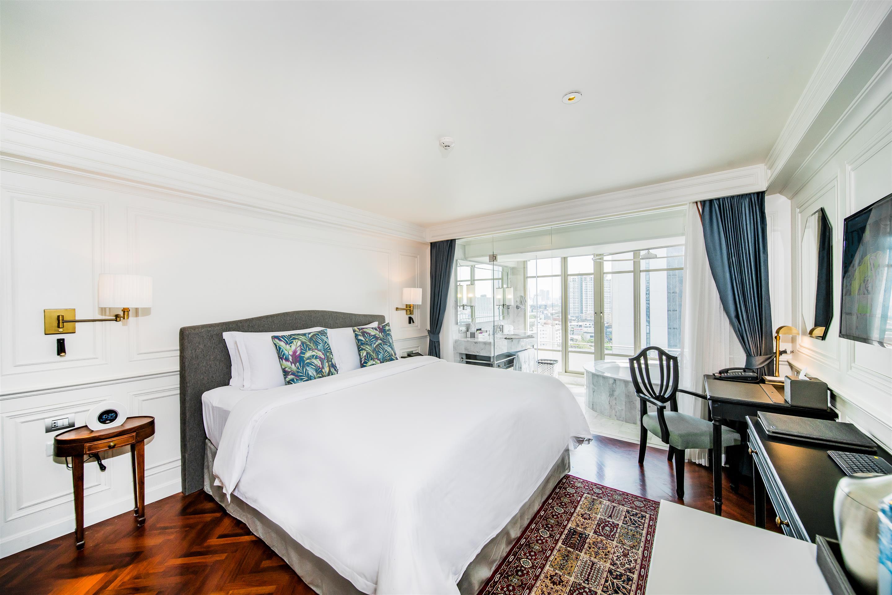 Akara Deluxe King Room