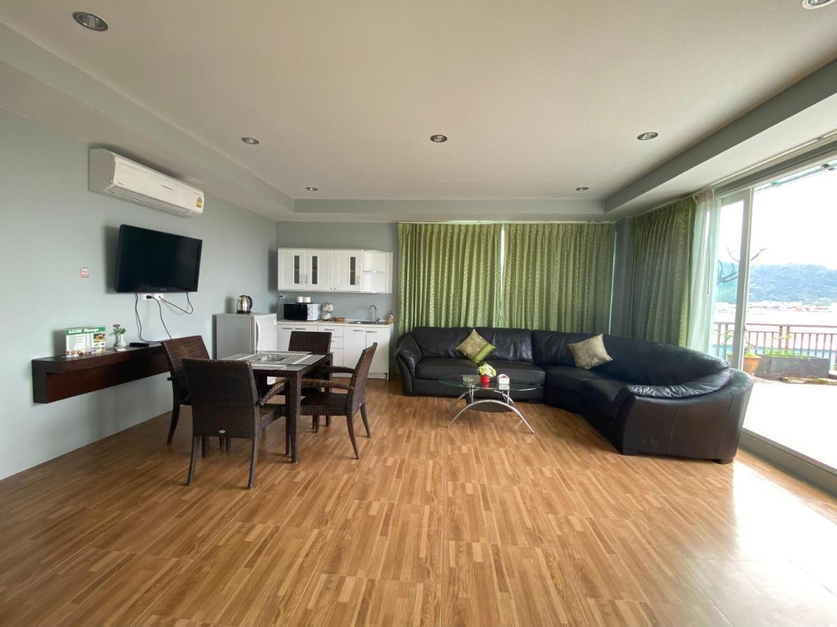 Junior Suite with Pool View