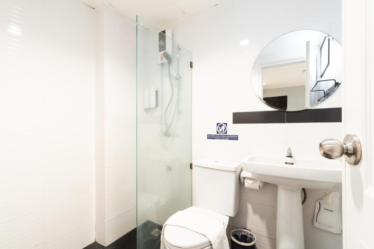 Deluxe Double Room Private Bathroom