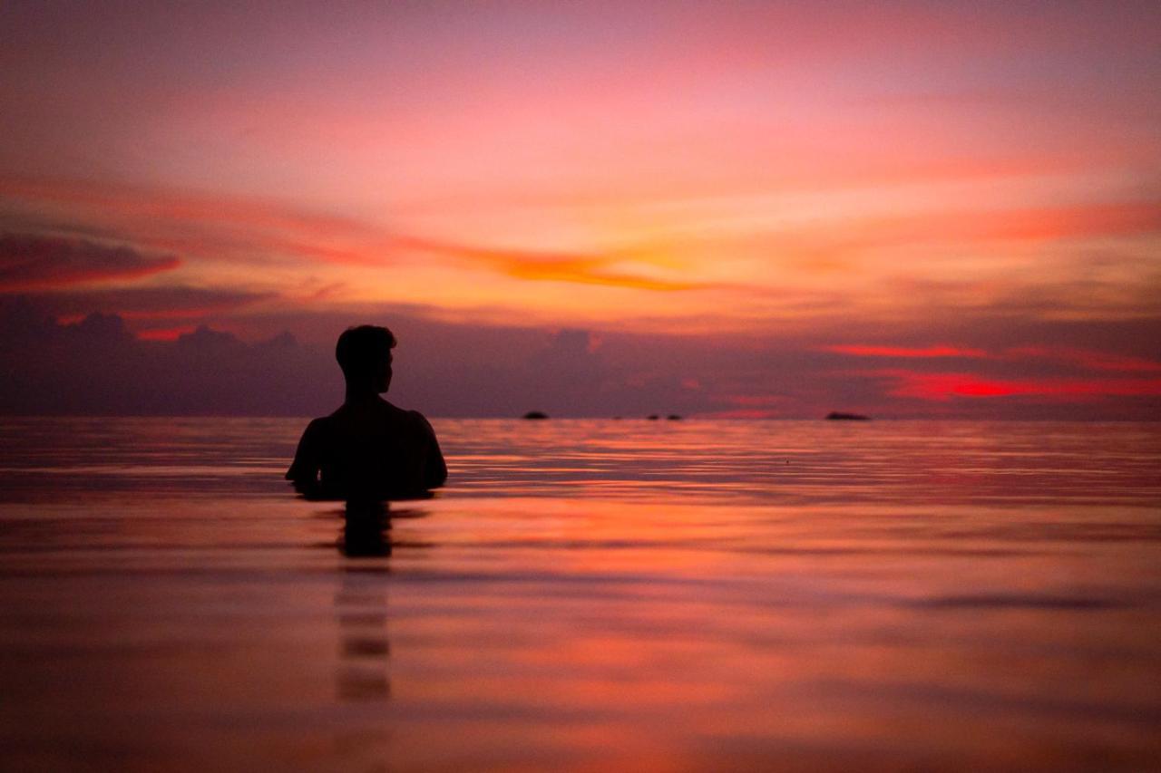 Sunset Pool Villa