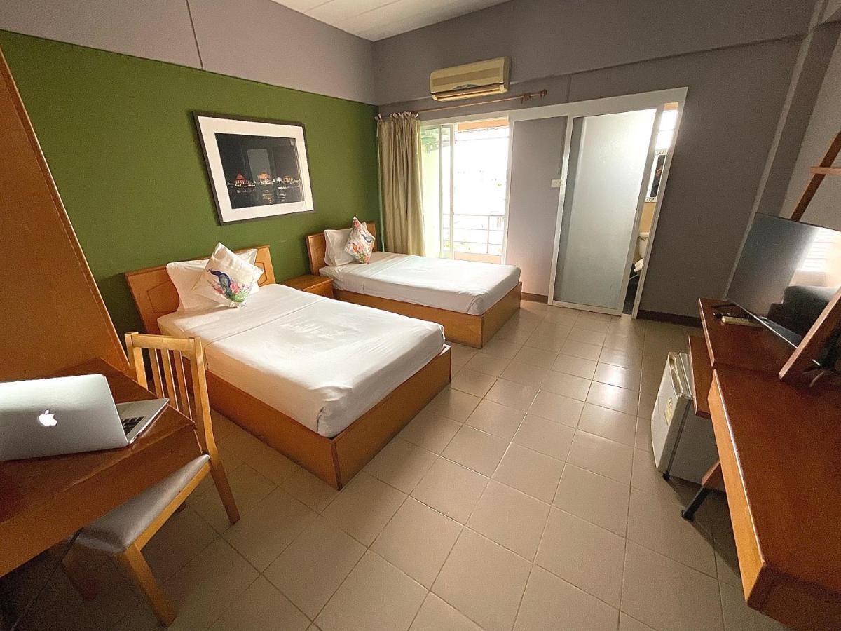 Superior Twin Room,1420663380:JPEG