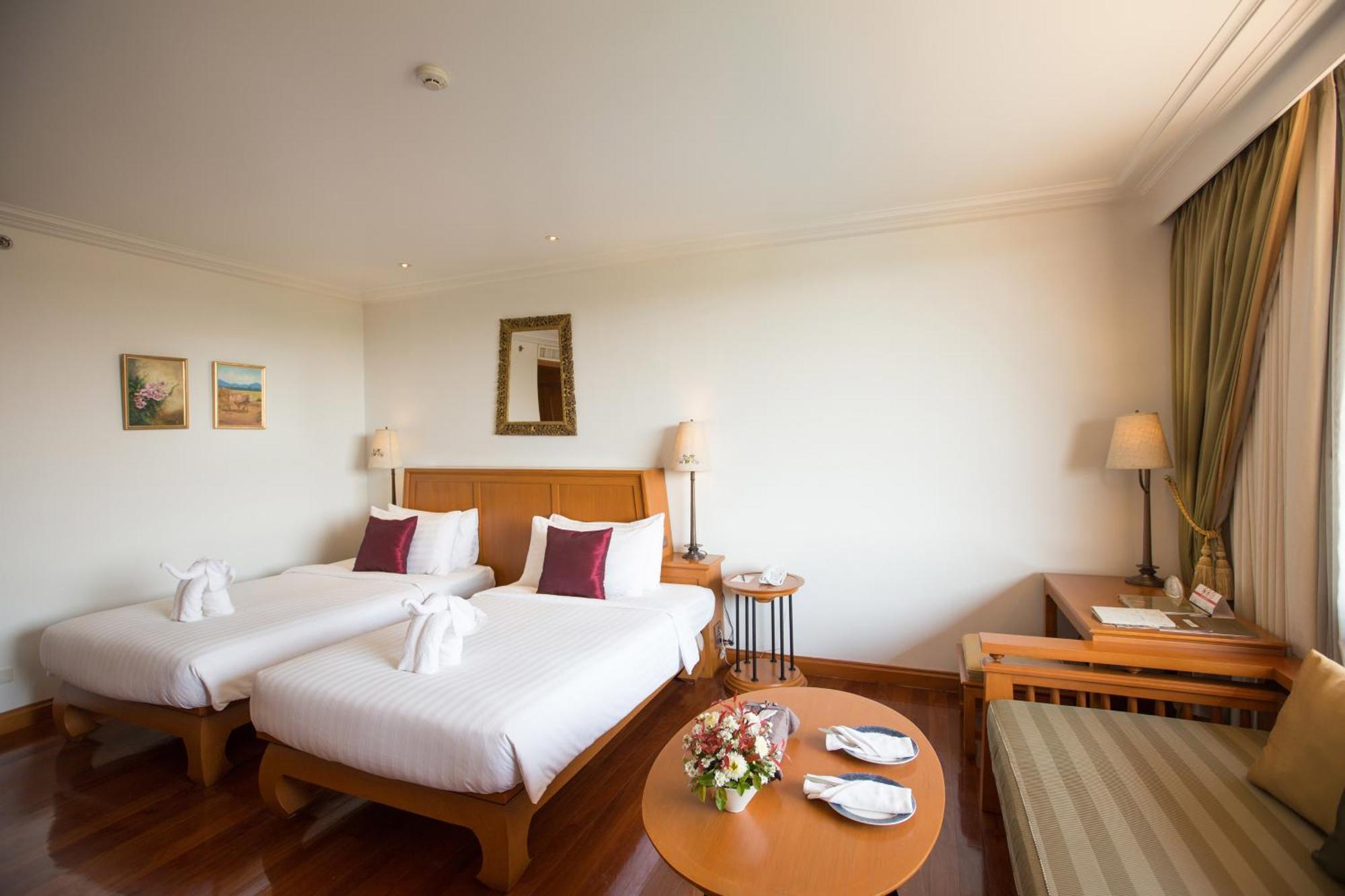 Deluxe Double or Twin Room