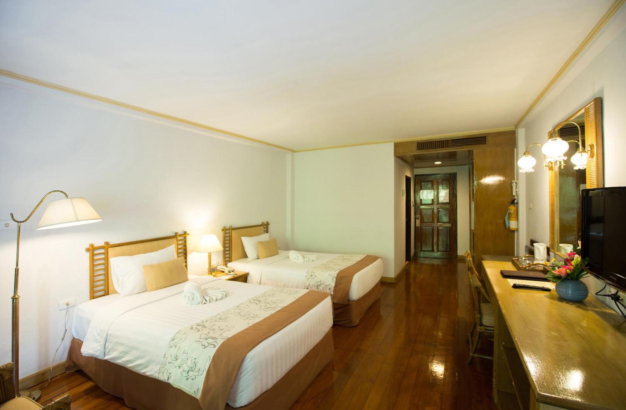 Deluxe Double or Twin Room