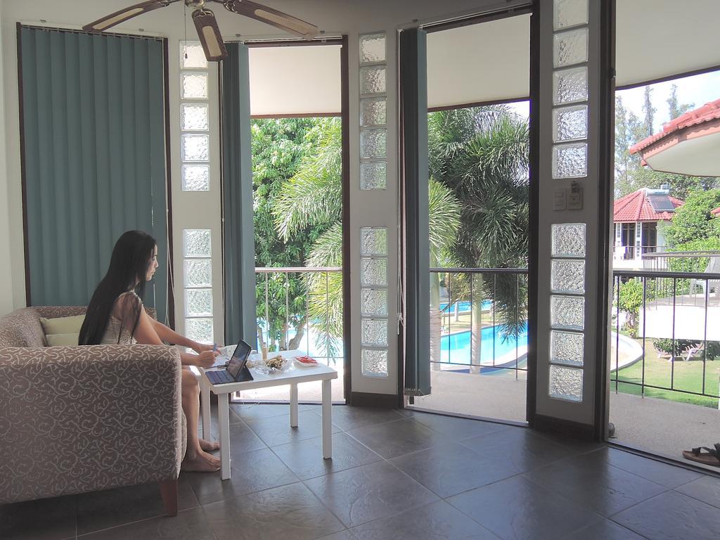 Bungalow with Pool View,190121185:JPEG