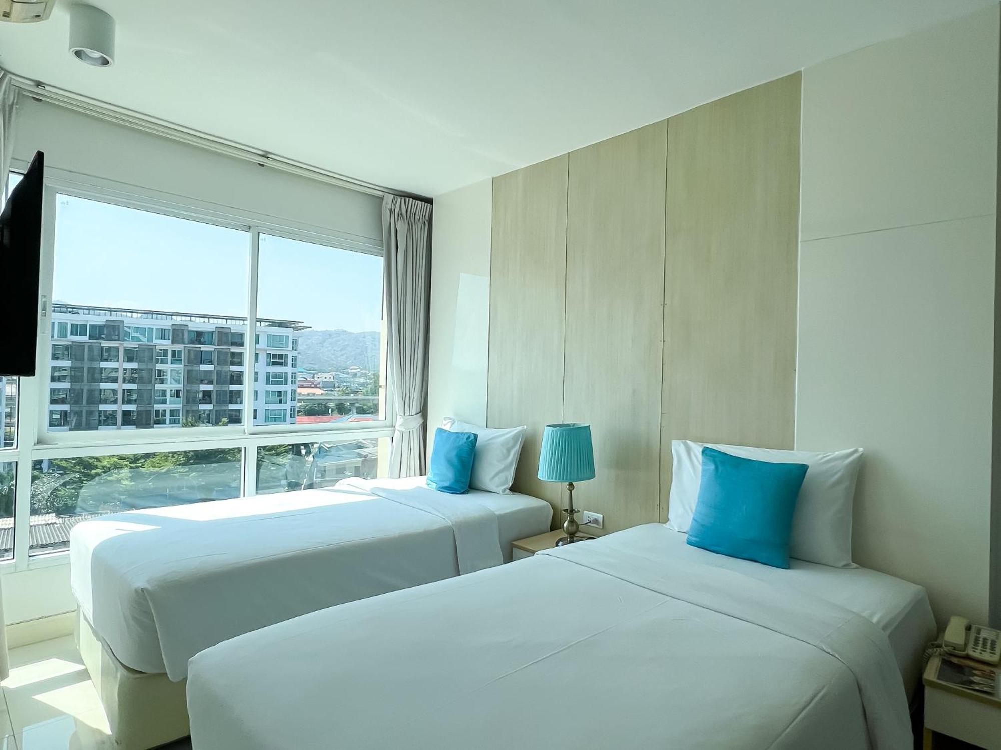 Deluxe Twin Room,1765873745:JPEG