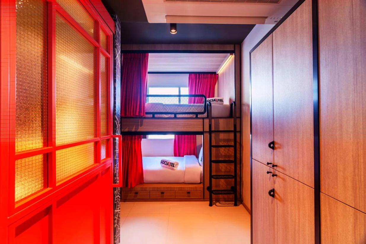 Quadruple Room with Private Bathroom