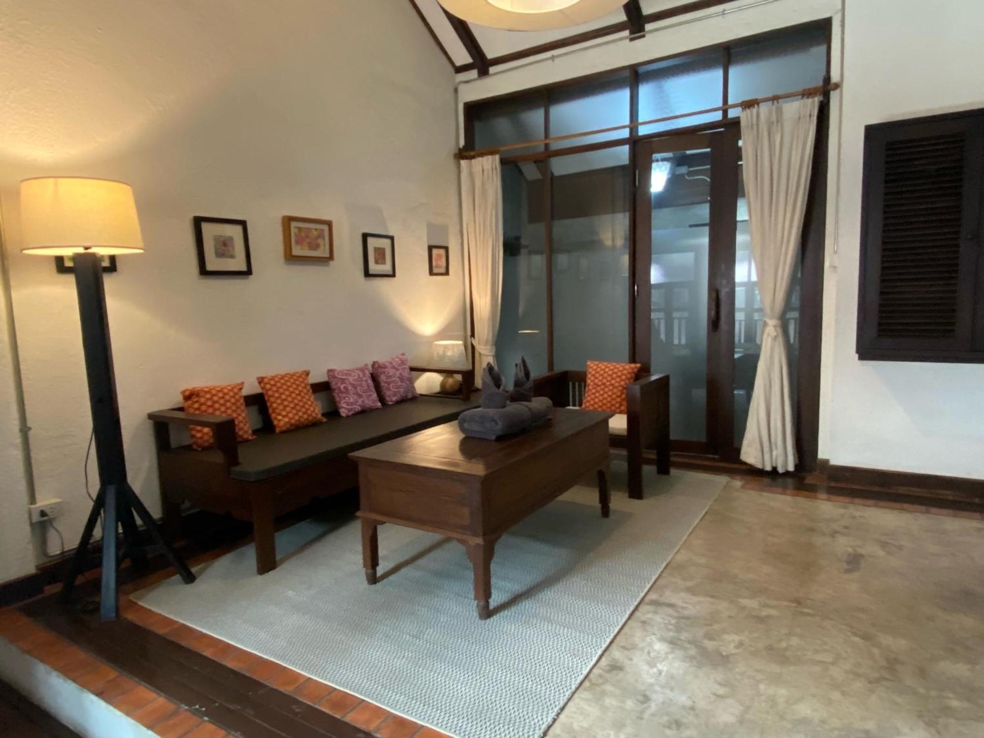 Deluxe Family Room