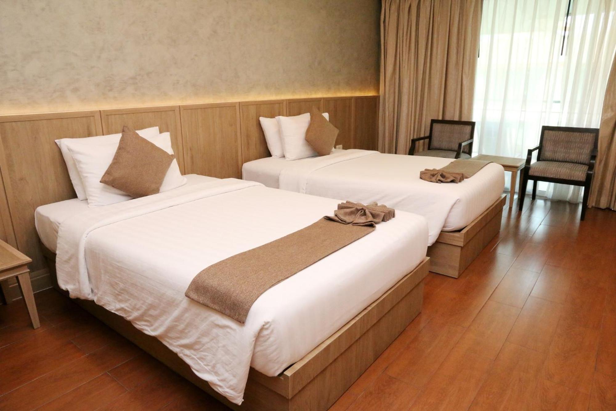 Deluxe Double or Twin Room