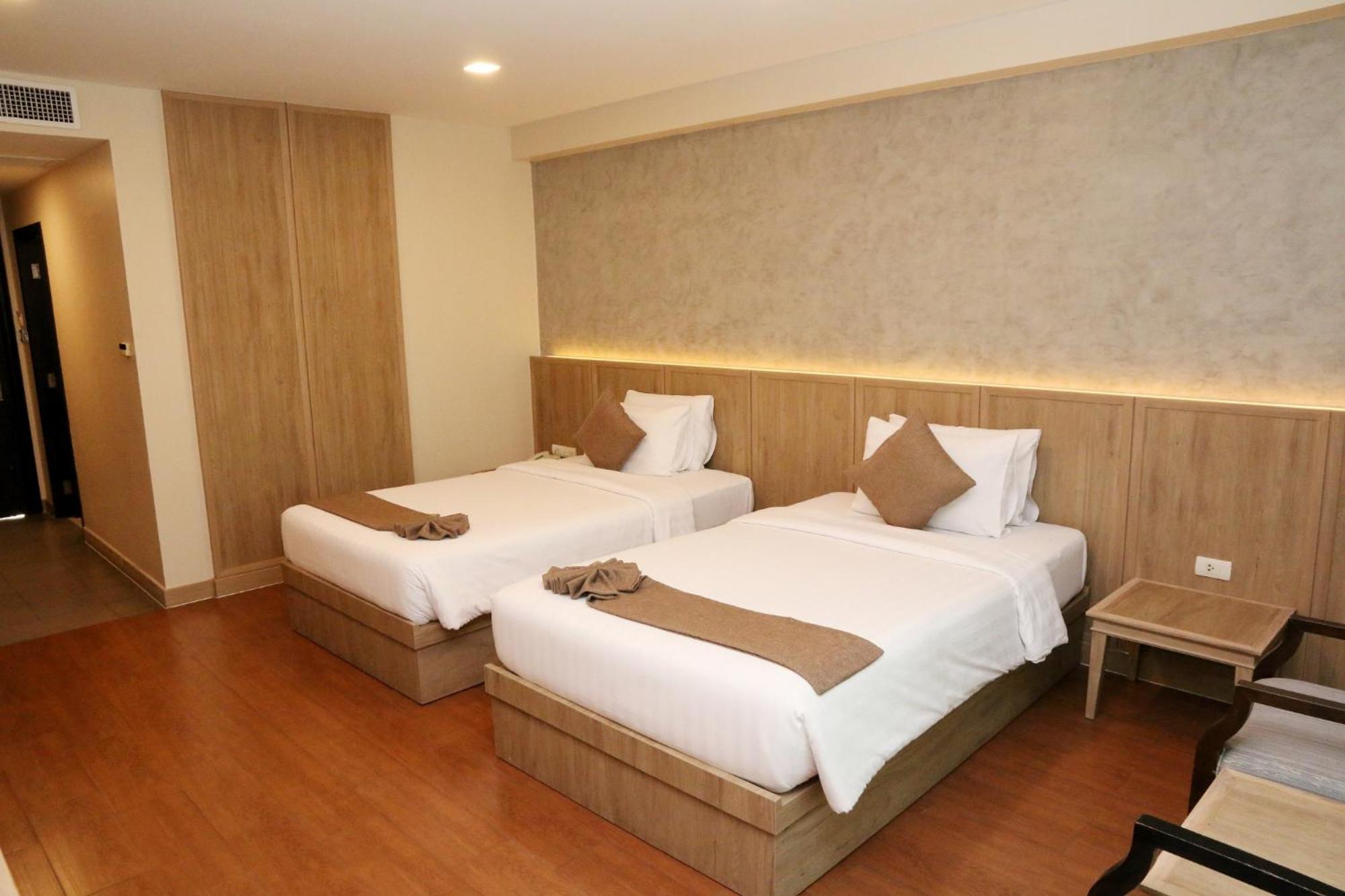 Deluxe Double or Twin Room