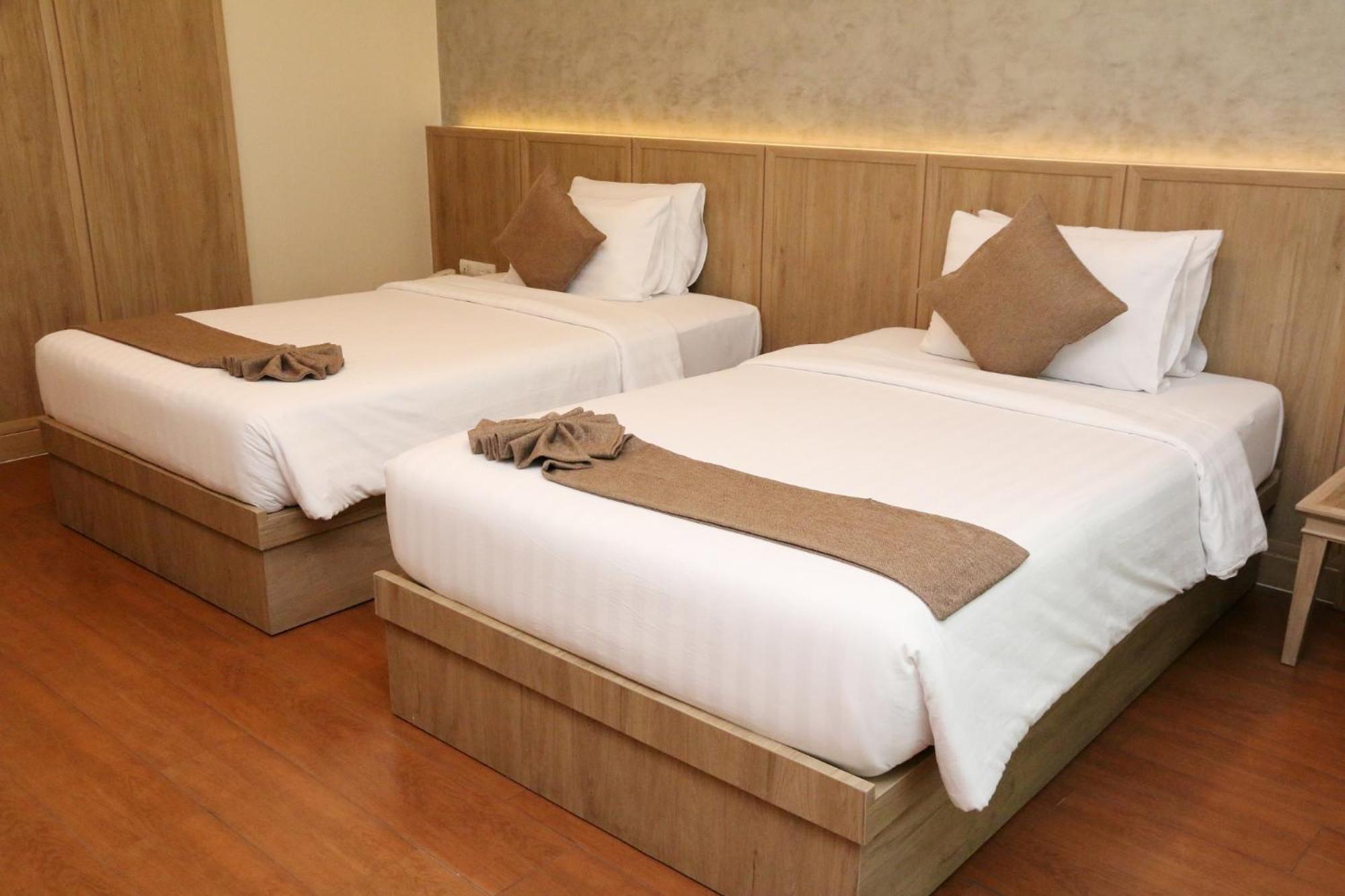 Deluxe Double or Twin Room