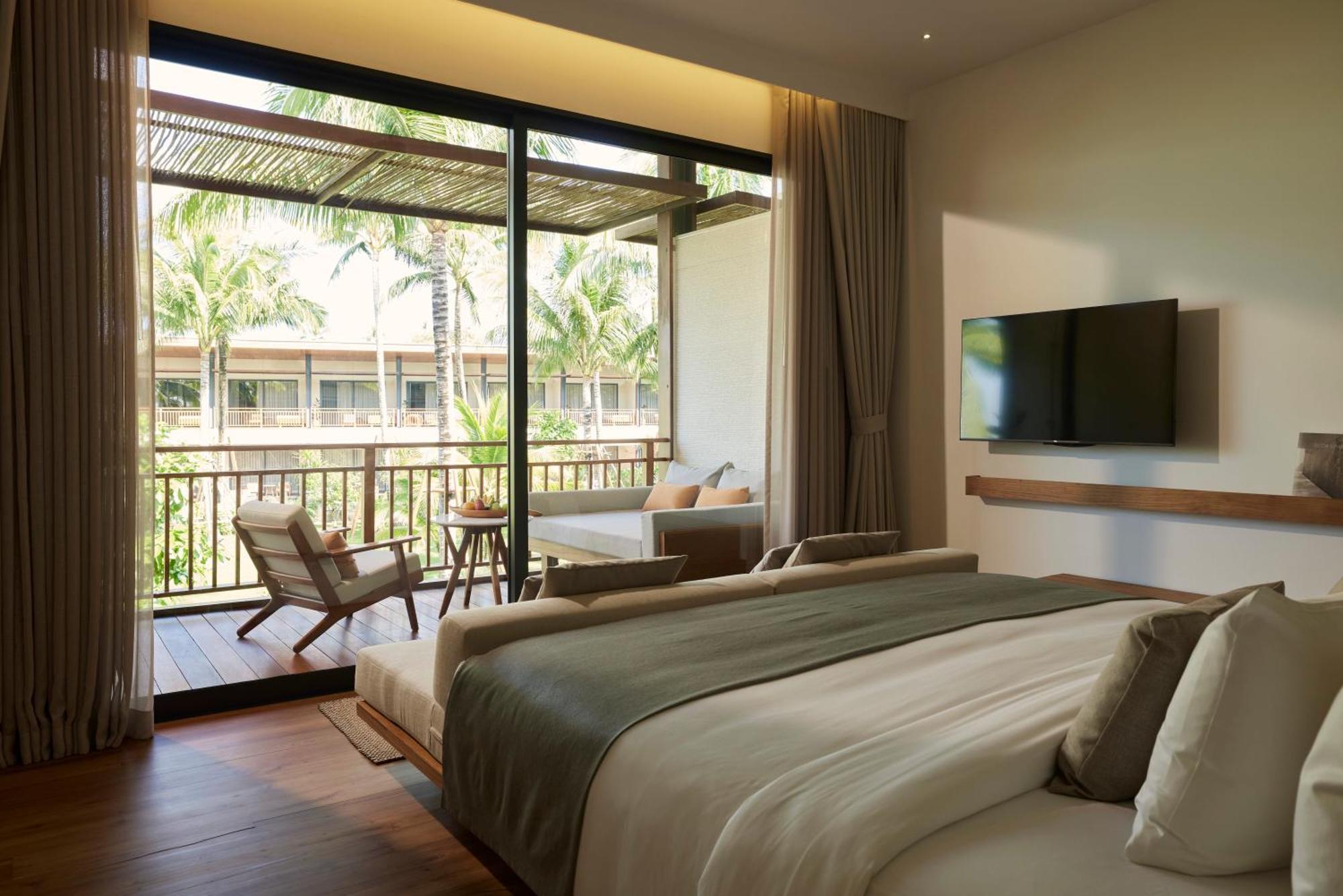 Premier King Room