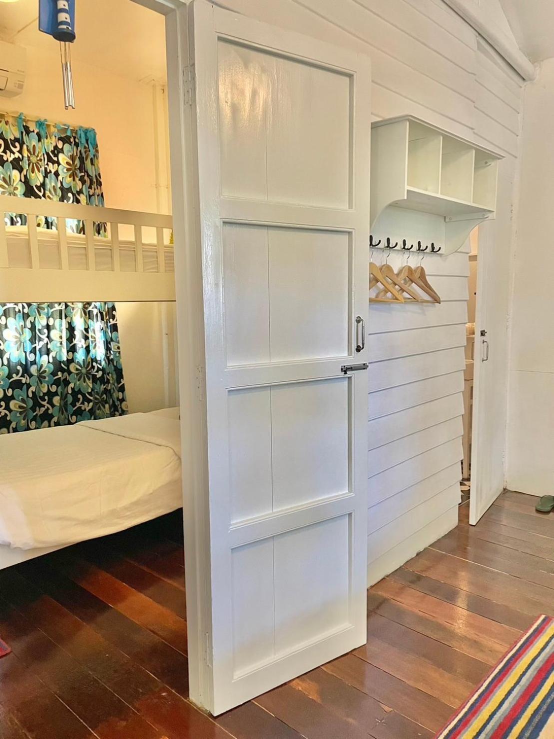 Classic Family Room,1535363236:JPEG