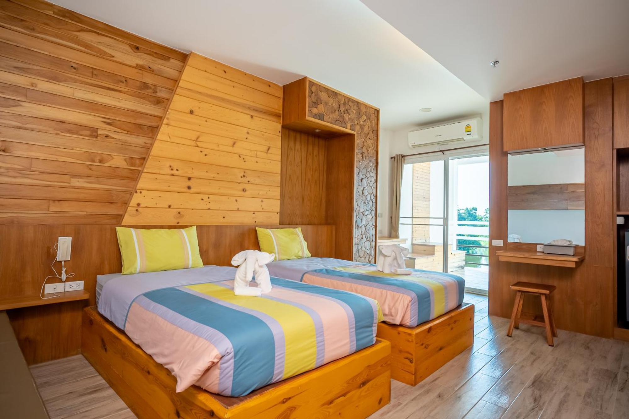 Deluxe Twin Room