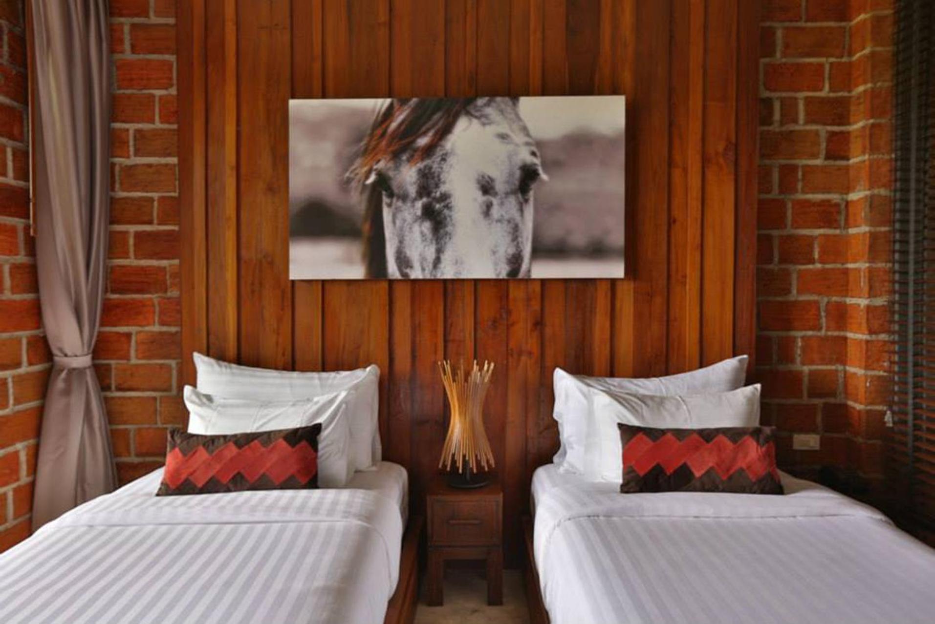 Deluxe Twin Room