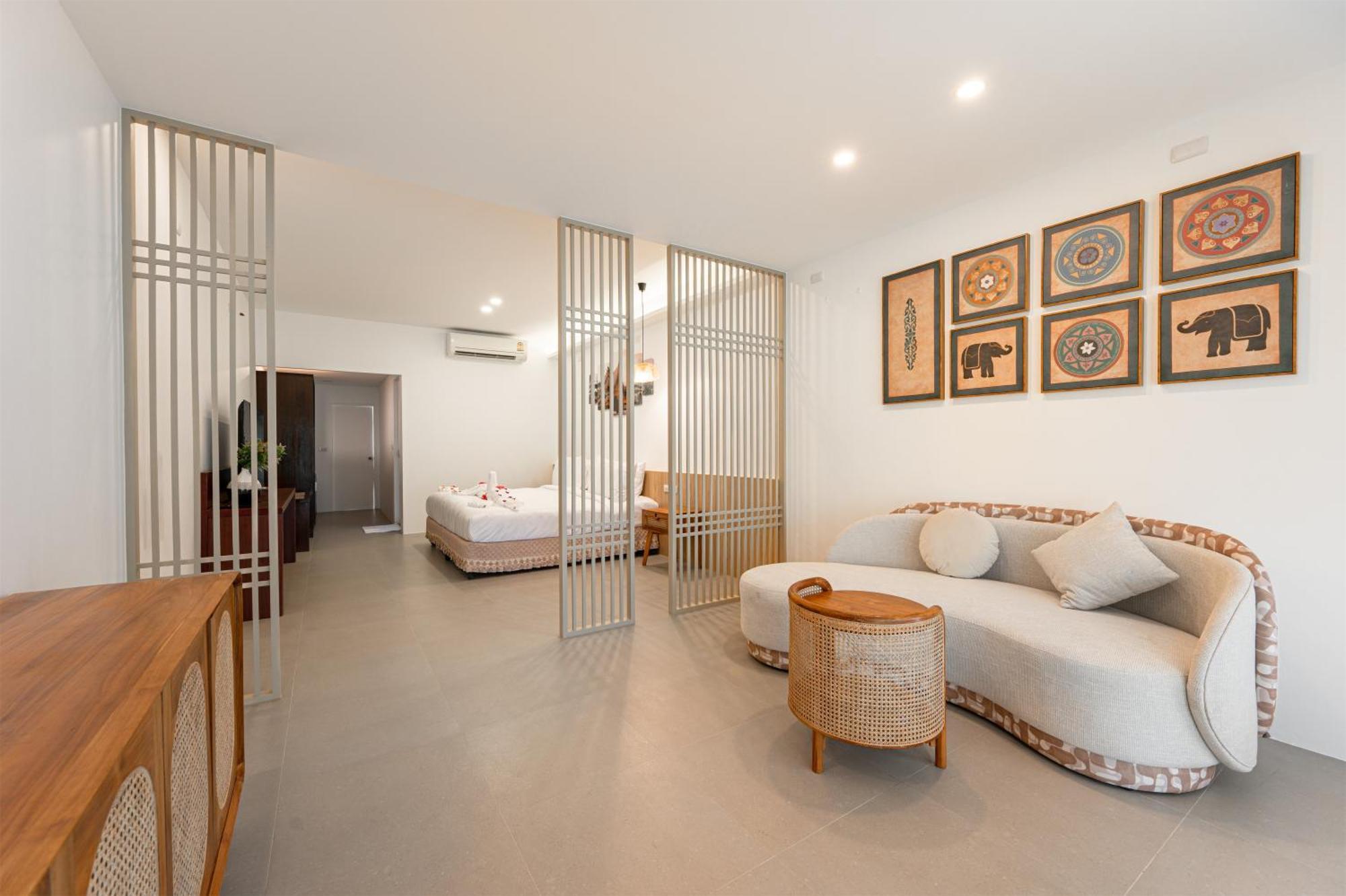Deluxe Double or Twin Room with Lake View